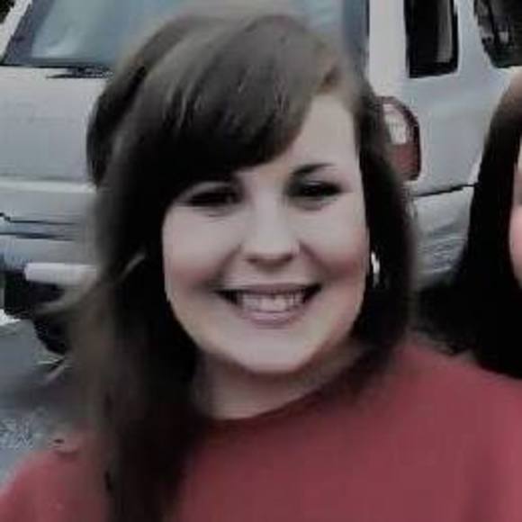 Meet your Posher, Emily - Picture 1 of 1